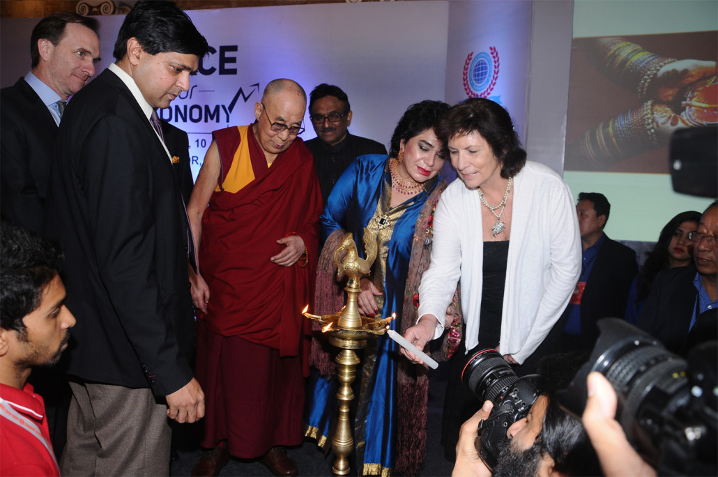 Dalai&Ht&lightceremony